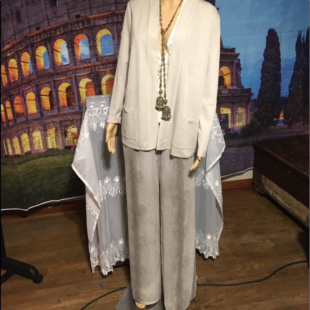 Antonio Melani Snakeskin Print Pants (size 8)